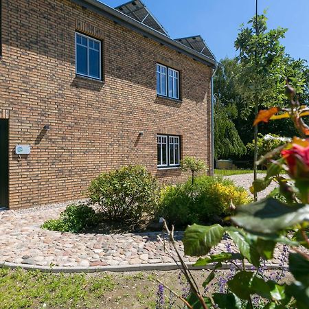 Ferienhof-Eiderdeich Wohnung Hertha Delve Exterior foto